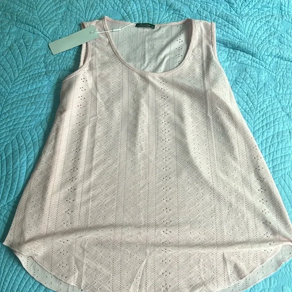 Women’s light pink tank top - Picture 1 of 4